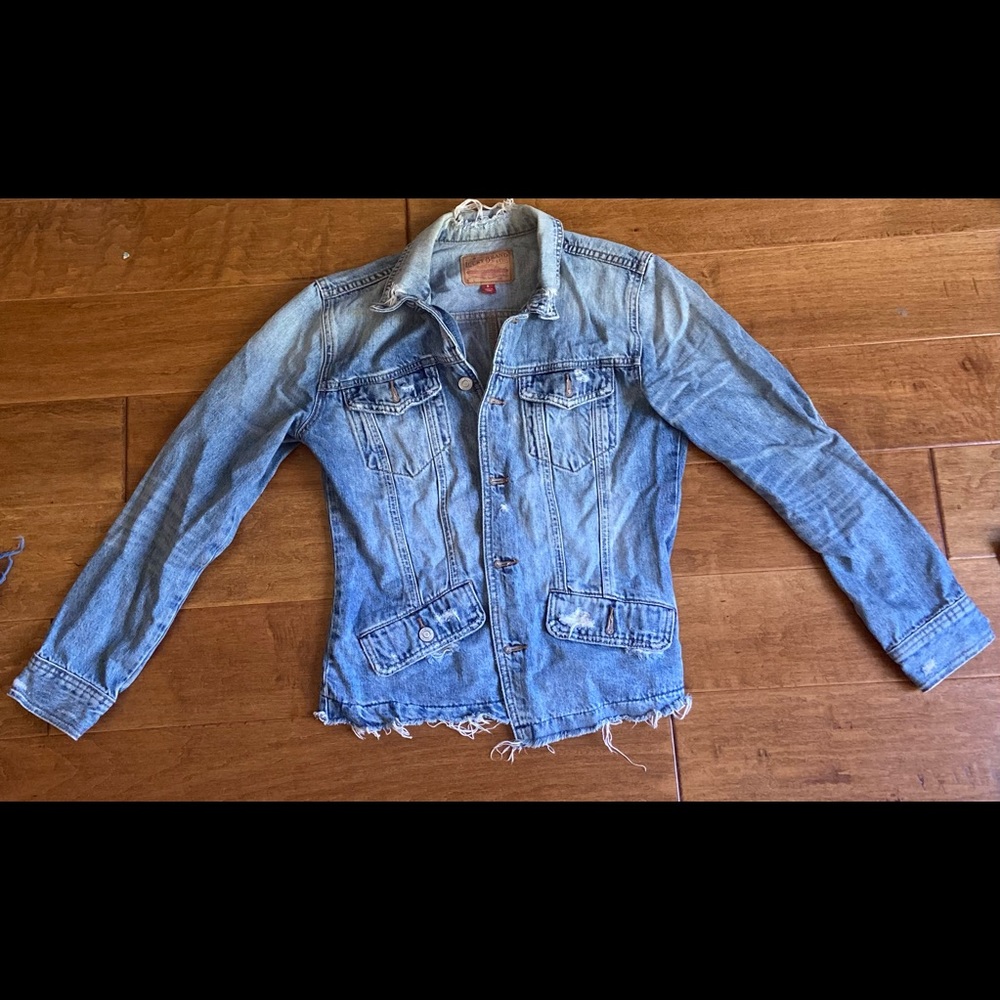Limited addition Lucky Brand sewn heart Jean jacket